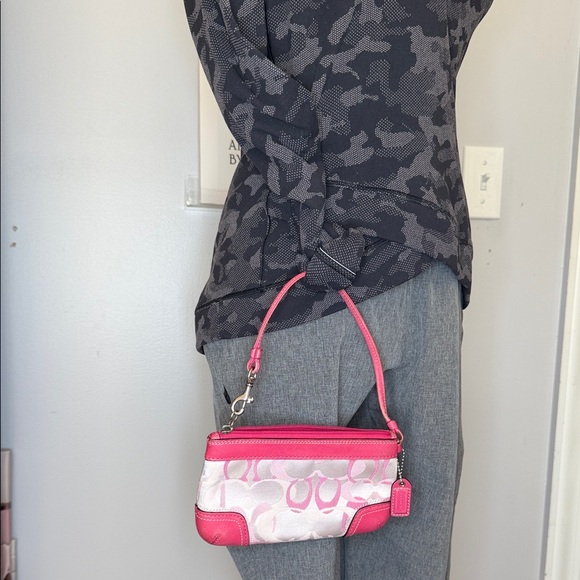 Coach Handbags - Coach NWOT clutch/wristlet, pink, leather, trim, and handle, pink hang tag